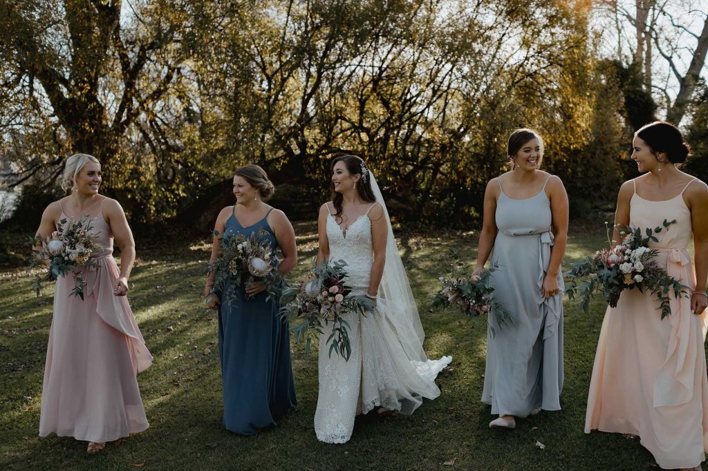 <strong>Featuring:</strong> Annabelle in Stone Blue and Hampton in Coral, Dove and Dusty Pink