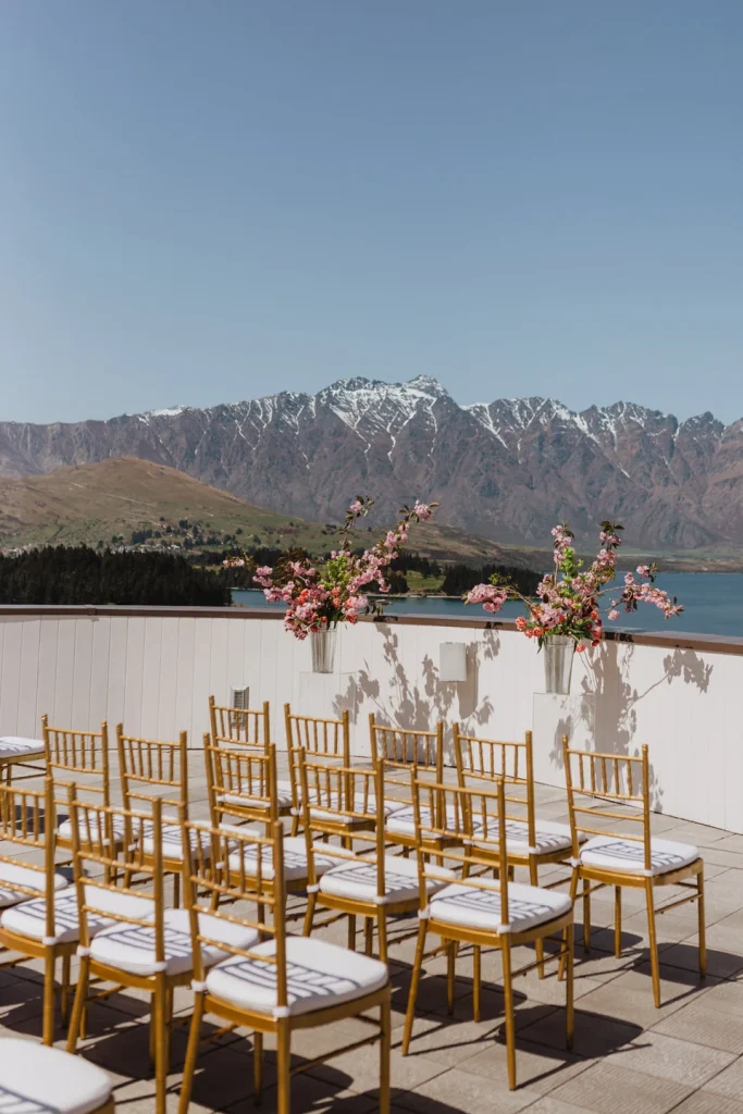 Thank you <strong> Alannah Blanks </strong> for sharing your lovely wedding with us <br>